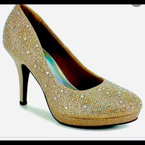 STUNNING SILVER SLIPPER METALLIC HEEL W IRIDESCENT GEMSTONE ACCENTS